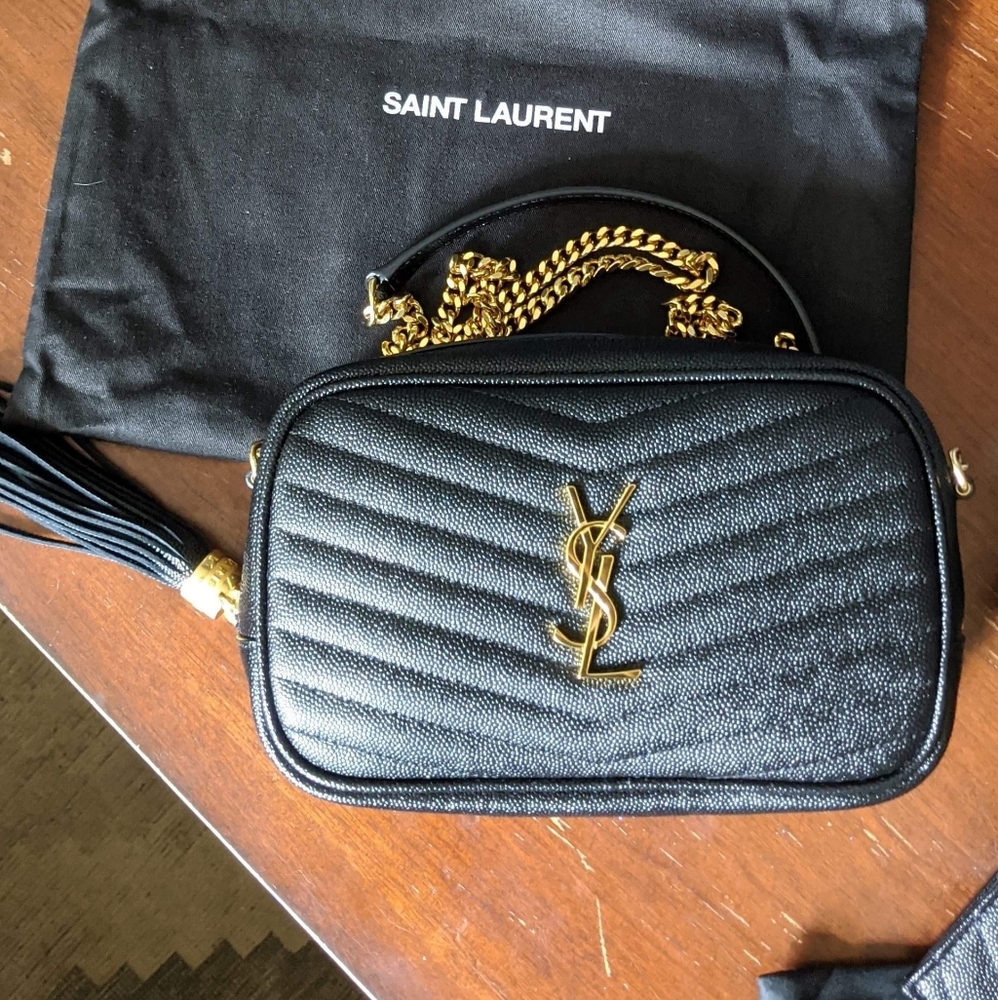 Saint LaurentLou Mini YSL Grain de Poudre Camera C
